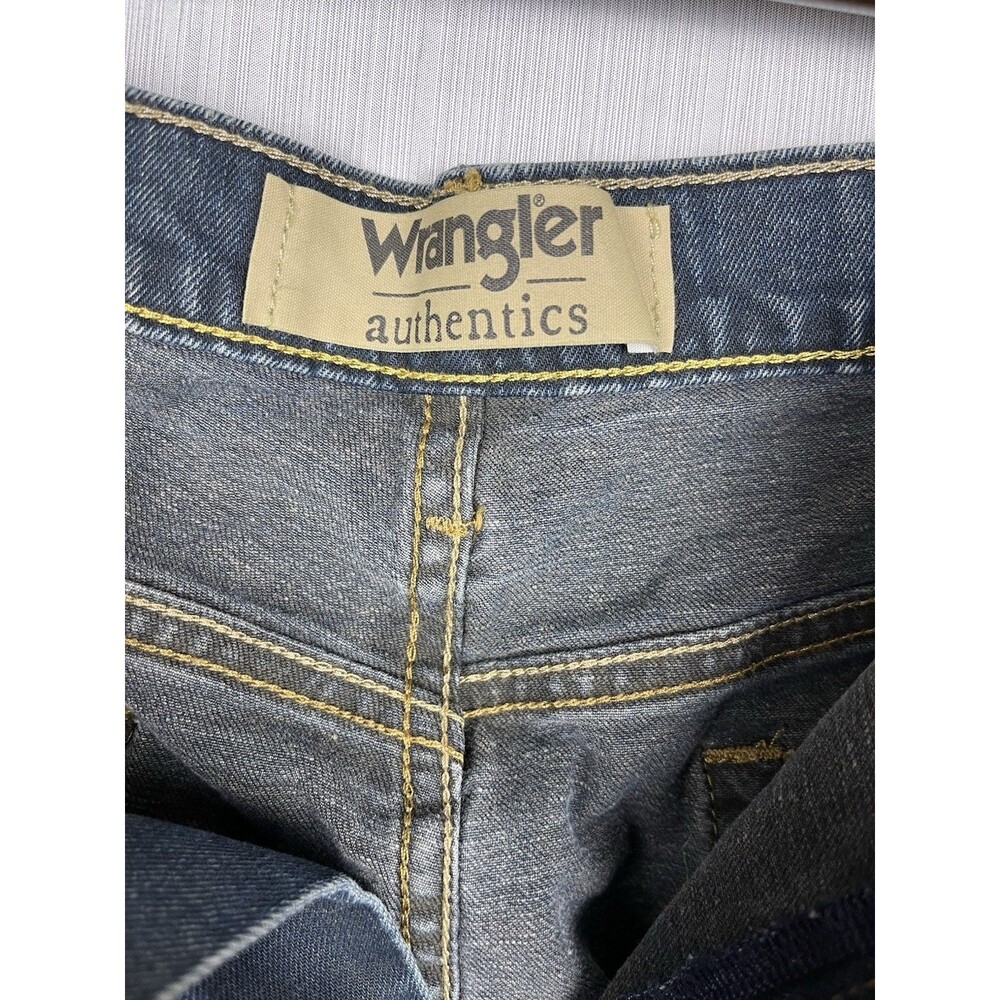 Wrangler Authentics Mens 38x30 Dark Wash Jeans Stretch Denim Workwear - Picture 7 of 13